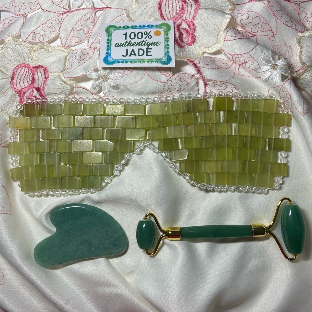 Jade Eyeroller, Eyemask and Guasha Set